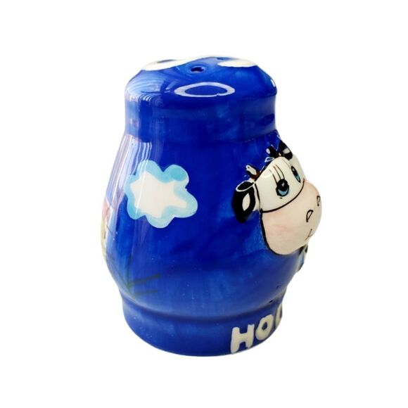 Painted 3D Cow 2" Ceramic Blue Salt Pepper Shaker Granny Core Cottage Core - Picture 2 of 9